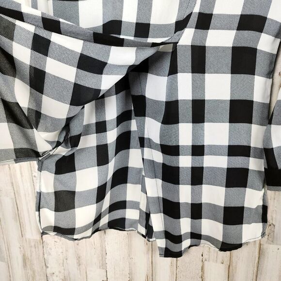 New York & Company Plaid Button Down Shirt Black and White Size Small - Picture 6 of 10